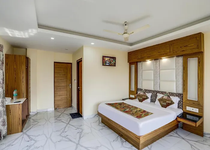 Hotel Vanson Villa - Near Connaught Place New Delhi