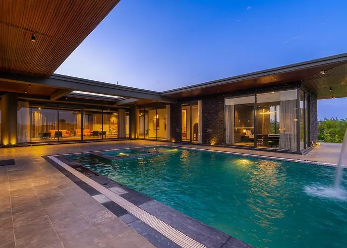 Stayvista'S Anantam - Exquisite 4Br With Huge Swimming Pool Villa In Delhi New Delhi